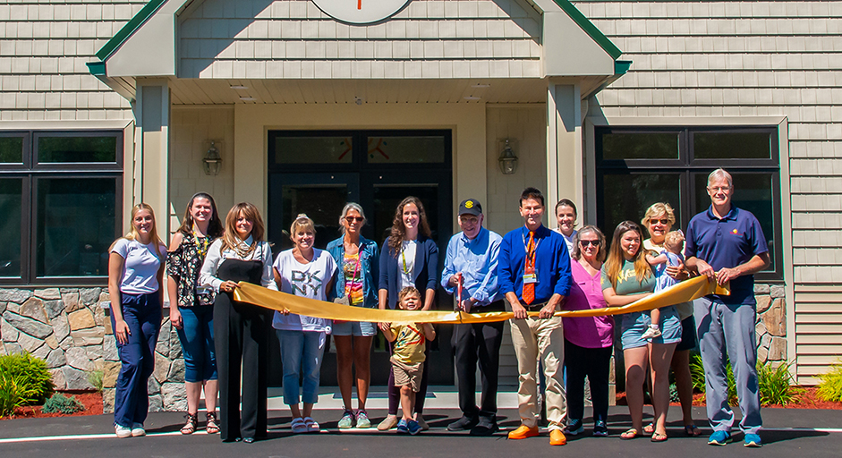 Image of ribbon cutting ceremony