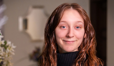 Image of employee of the month Hayleah Castleberry.