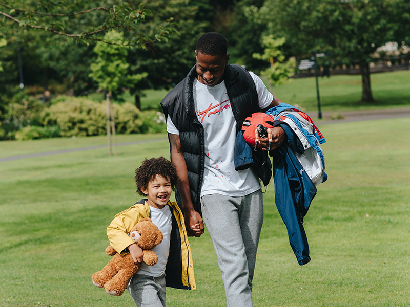 Image of child with father