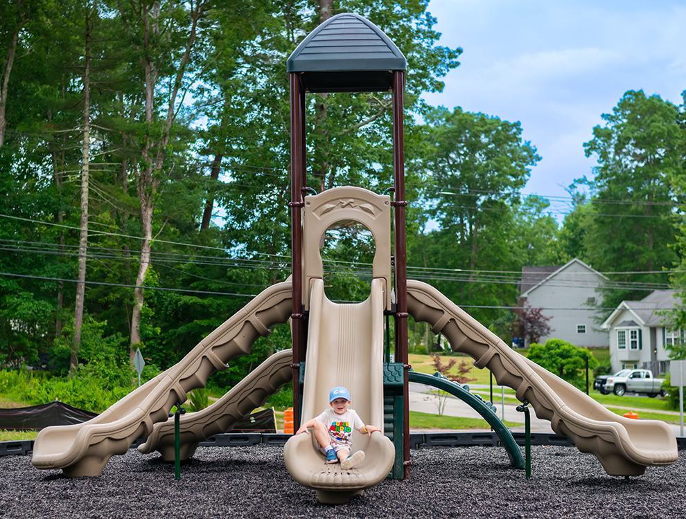 Image of children and caregivers