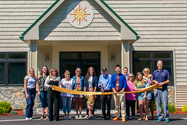 Image of ribbon cutting ceremony